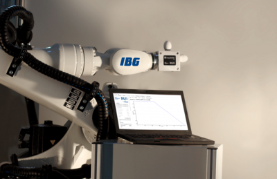 Radarmeter-3D - Radar-based sensor system for adaptive correction of robot paths by IBG