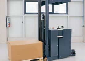 Logistics / Automated Guided Vehicles - FC Lifter Forklift AGV with Dual Mode from IBG