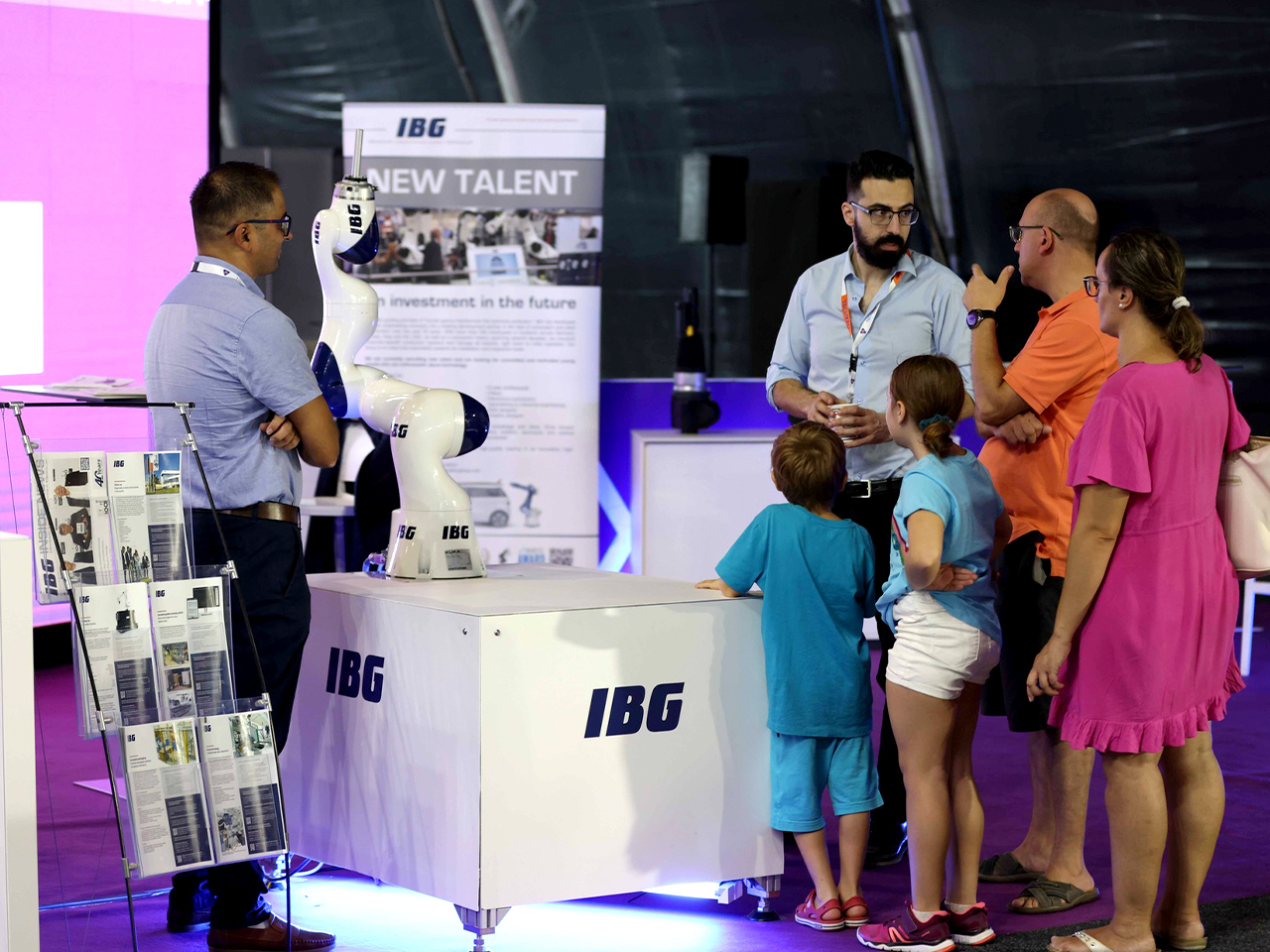 TECHXPO MALTA 2023: On the third day of the fair, the IBG-Malta team took the opportunity to inform the public about automation systems in the manufacturing industry.